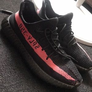 Yeezy boost V2